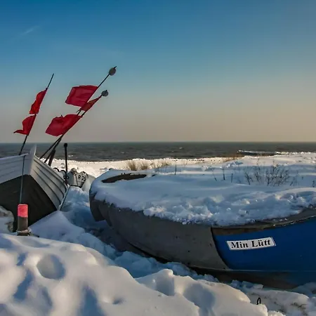 Astra Mit 2 Balkone * Zempin